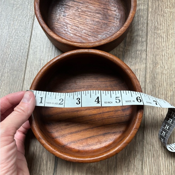 Vintage Mid Century Teak Wood Salad Bowl Set Large 9” Serving Bowl Two 6” Bowls - Picture 5 of 16